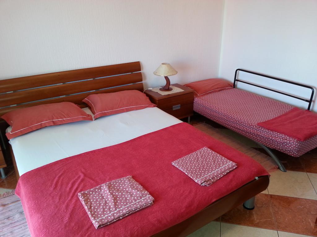 Apartments Stevo Nikocevic Bar Habitación foto