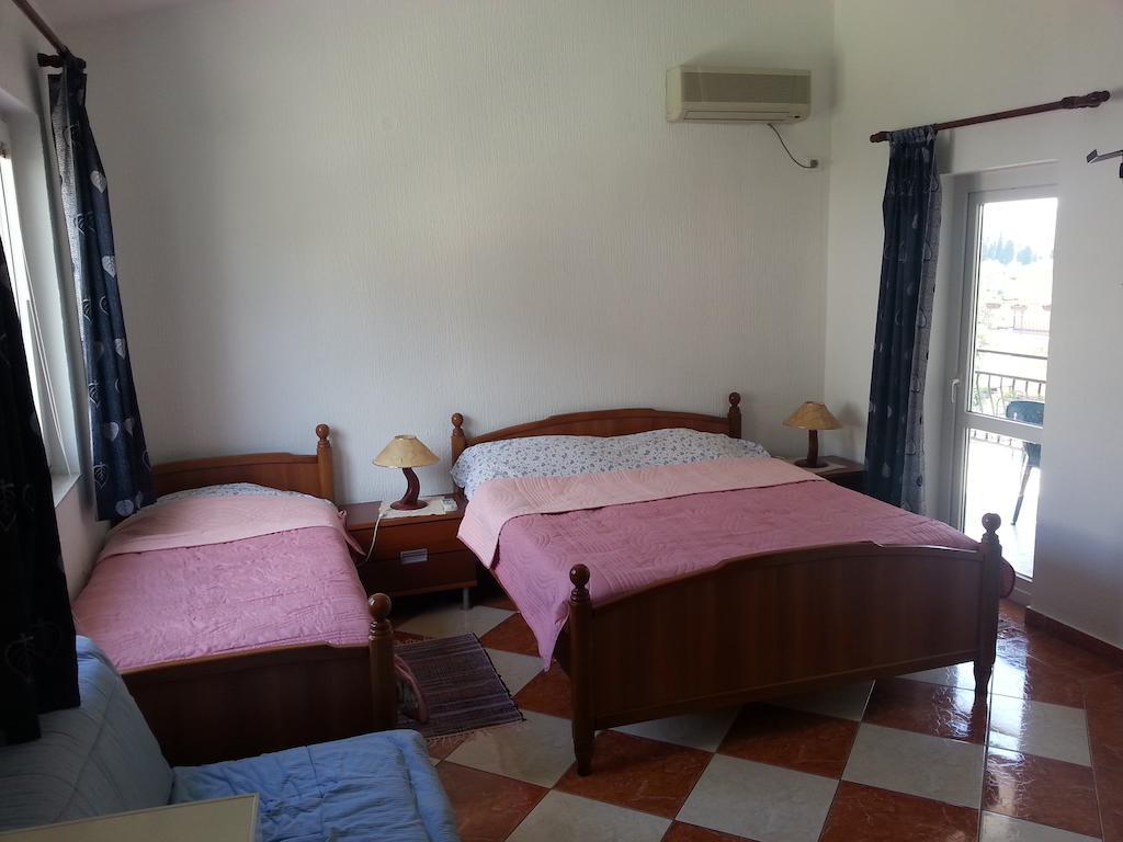 Apartments Stevo Nikocevic Bar Habitación foto